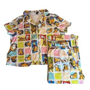 Garfield Pajamas Set - 3XL. Soft. Comfortable. Polyester. Like new.